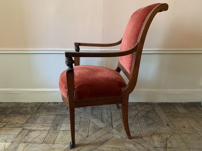 Fauteuil à dossier retourné en bois naturel...