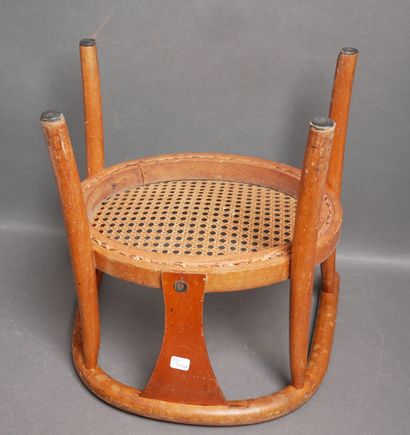 Fauteuil d'enfant en bois courbé, assise...