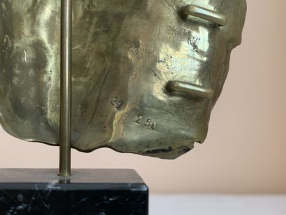 Igor MITORAJ (1944-2014)
Tête voilée
Sculpture...