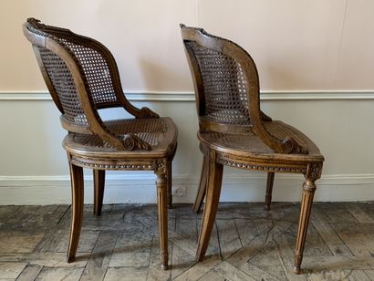 Paire de chaises gondoles en bois naturel...