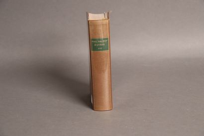 LA PLEIADE
Un volume Paul Valery Œuvres ...