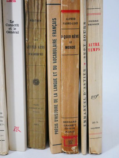 Lot :
- Albert DAUZAT. 
Précis d’histoire...