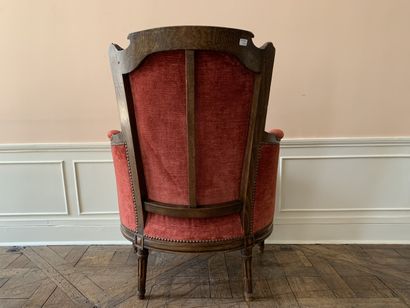 Bergère cabriolet en chapeau de gendarme...