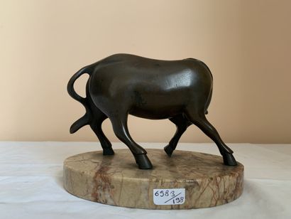 Ecole indochinoise
Cheval
Sculpture en bronze...