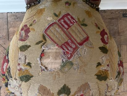 Chaise ponteuse en bois naturel garnie d'une...