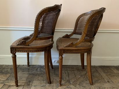Paire de chaises gondoles en bois naturel...
