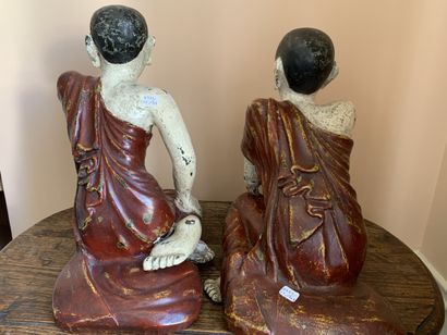 Paire de sculptures polychromes représentant...