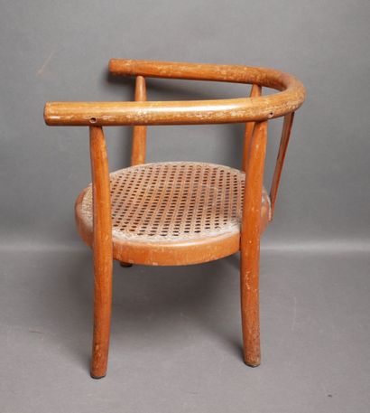 Fauteuil d'enfant en bois courbé, assise...