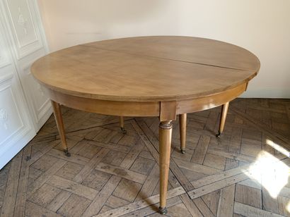 Table de salle à manger en bois de placage...