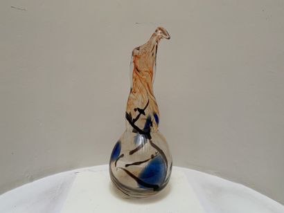 Ecole contemporaine
Bouteille en verre transparent...