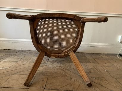 Paire de chaises gondoles en bois naturel...