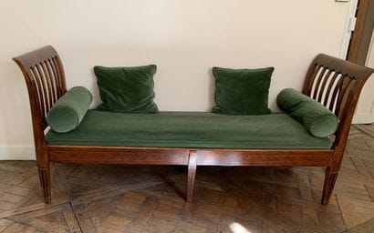 Banquette en bois naturel marqueté de filets...