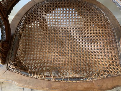 Paire de chaises gondoles en bois naturel...
