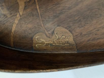 Emile GALLE (1846-1904)
Table à thé à plateau...