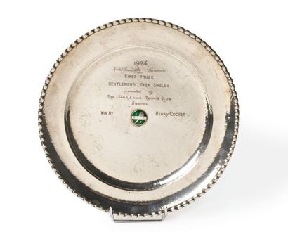plat en argent avec gravé : 