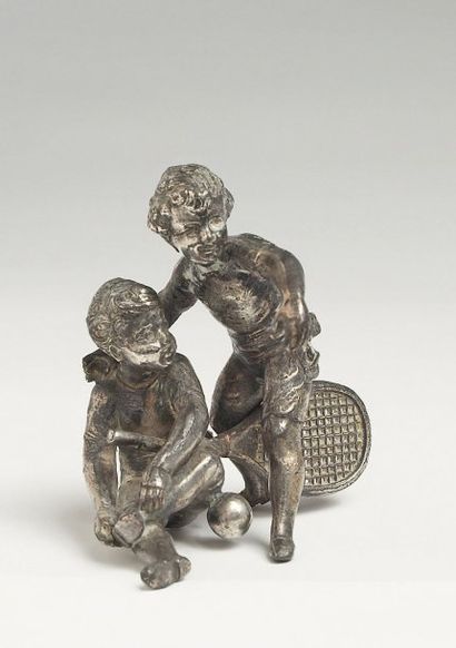 objet de vitrine en bronze argenté 