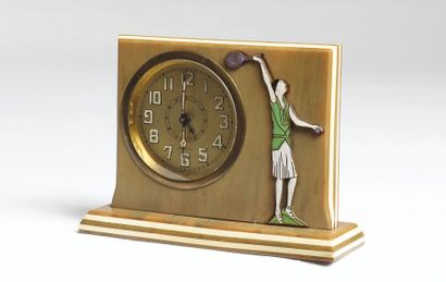 pendulette 1930 avec la représentation d'une...