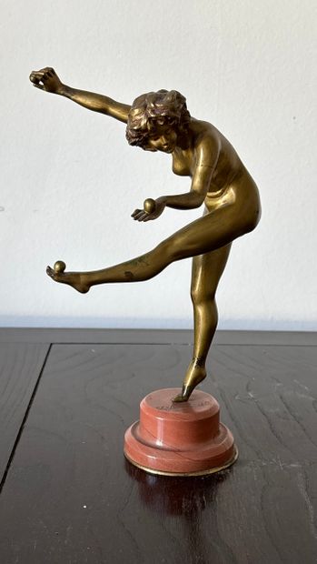 Claire COLINET (1885-1972)
The Nude Juggler
Bronze...