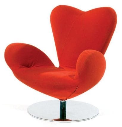 TRAVAIL CONTEMPORAIN
Fauteuil à dossier coeur...