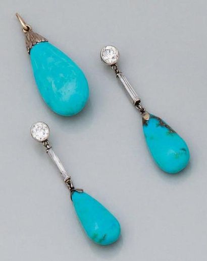 Paire de boucles d'oreilles en or, chacune...