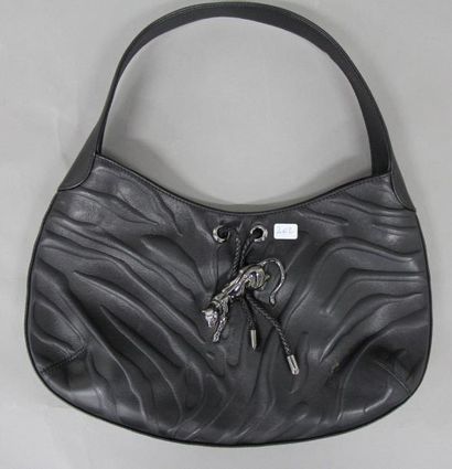 CARTIER
Sac demi-lune, 32 cm en cuir noir,...