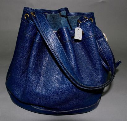 HERMÈS Paris made in France
Sac seau 27 cm...