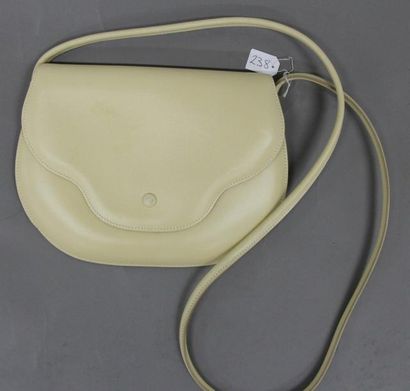 HERMÈS Paris made in France
Sac 23 cm en...