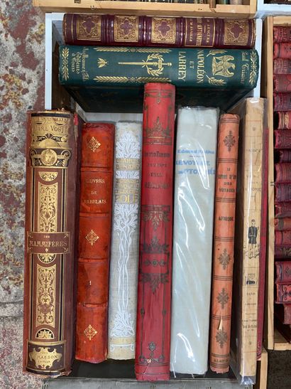 Lot d’environ 215 livres d’aventures, romans,...