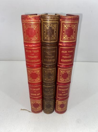Jules VERNE 
Set includes: 
A Fifteen-Year-Old...
