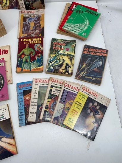 SCIENCE-FICTION et Divers :
Lot comprenant...