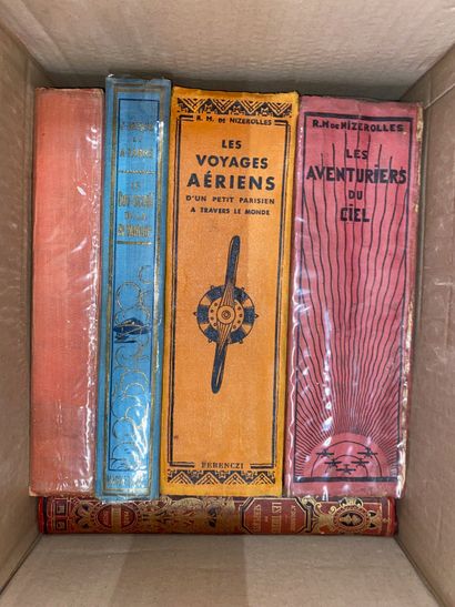 Important lot comprenant environ 185 volumes...