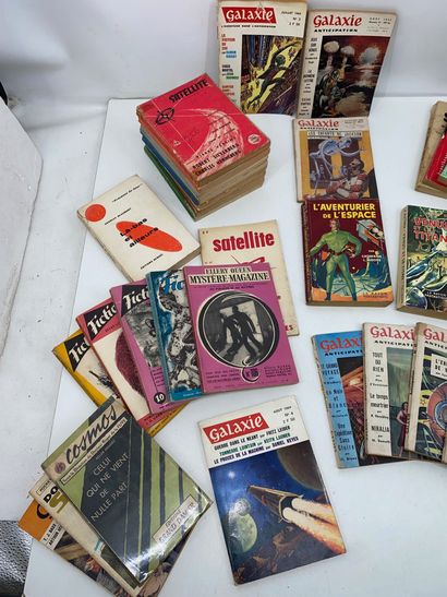 SCIENCE-FICTION et Divers :
Lot comprenant...