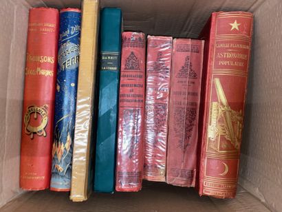 Important lot comprenant environ 185 volumes...