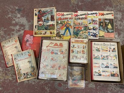 Lot comprenant :
-	4 albums Mon Journal.
-	3...