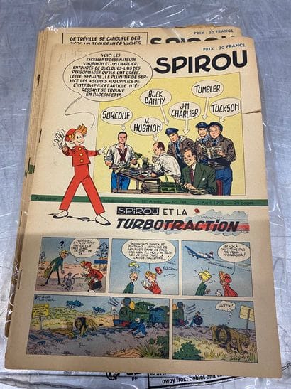 SPIROU 
Ensemble comprenant :
-	3 albums...