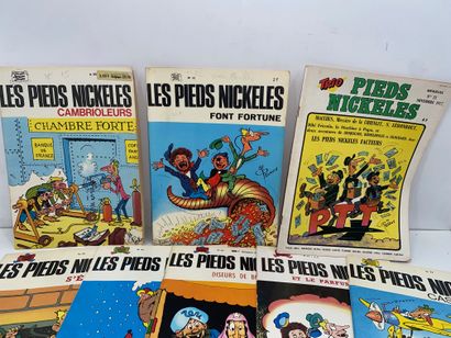 LES PIEDS NICKELES 
Lot comprenant :
-	8...