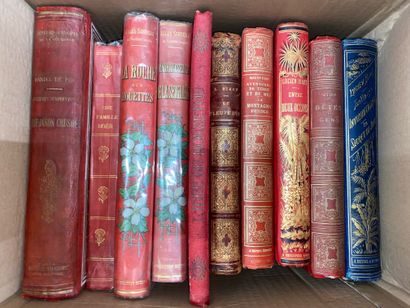 Important lot comprenant environ 185 volumes...