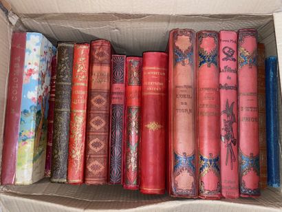 Lot of 11 boxes containing approximately...