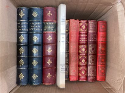 Important lot comprenant environ 185 volumes...