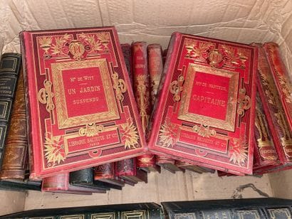 Lot de livres de prix et cartonnages d’éditeurs...