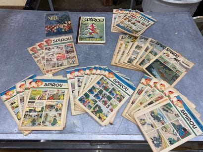 SPIROU 
Ensemble comprenant :
-	3 albums...