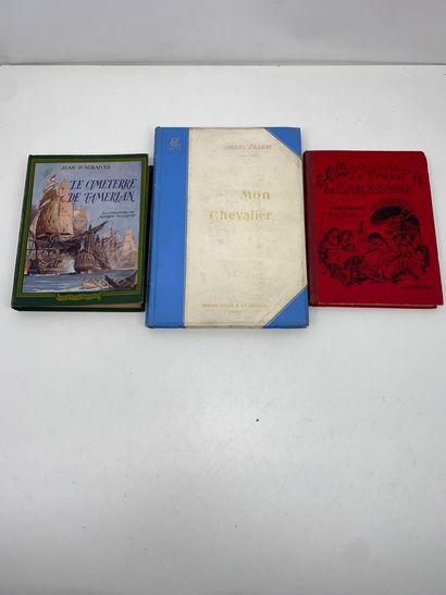 Set of 8 children's books.
As is.
