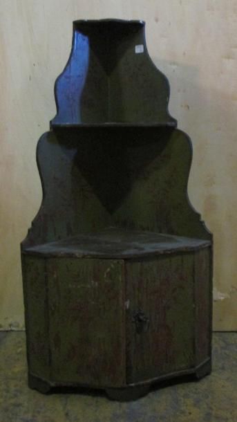 Etagère d'angle en bois laqué vert et do...