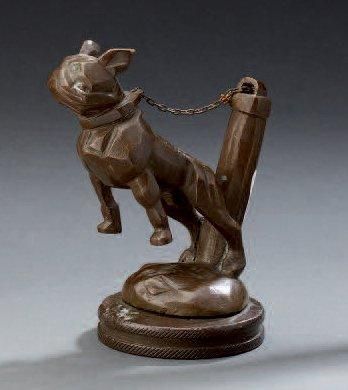«Bouledogue à la chaine» Marqué: «56 D»....