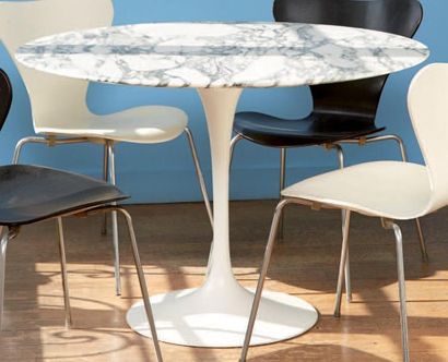 Eero SAARINEN (1910-1961) et KNOLL INT. (éditeur)
Table...