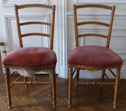 Paire de chaises à barreaux en bois natu...