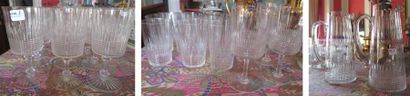 Partie de service de verres BACCARAT: Onze...