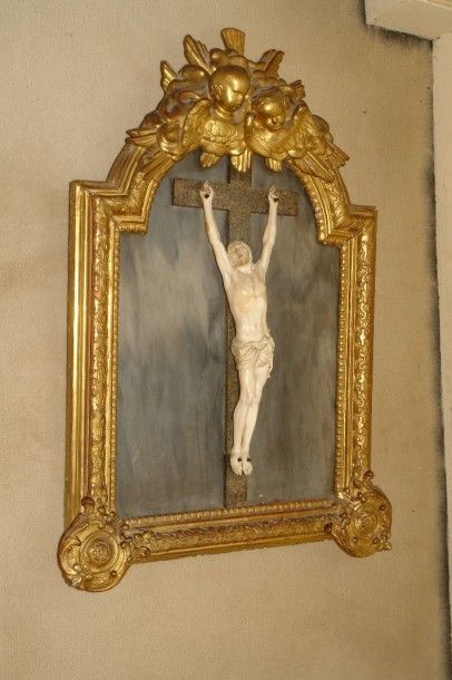 Très beau Christ janséniste en ivoire sculpté...