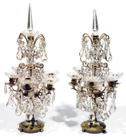 Paire de girandoles en bronze anciennement...