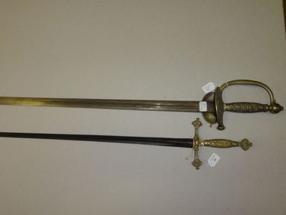1/ Epée de gendarmerie. Plateau au faisceau...